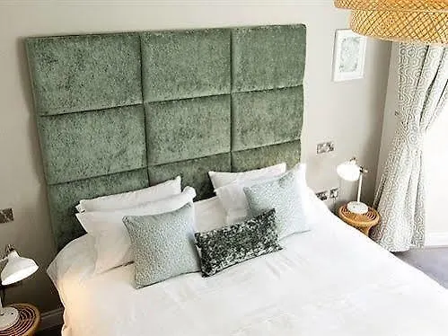 The Lane Hotel Edinburgh 4*,