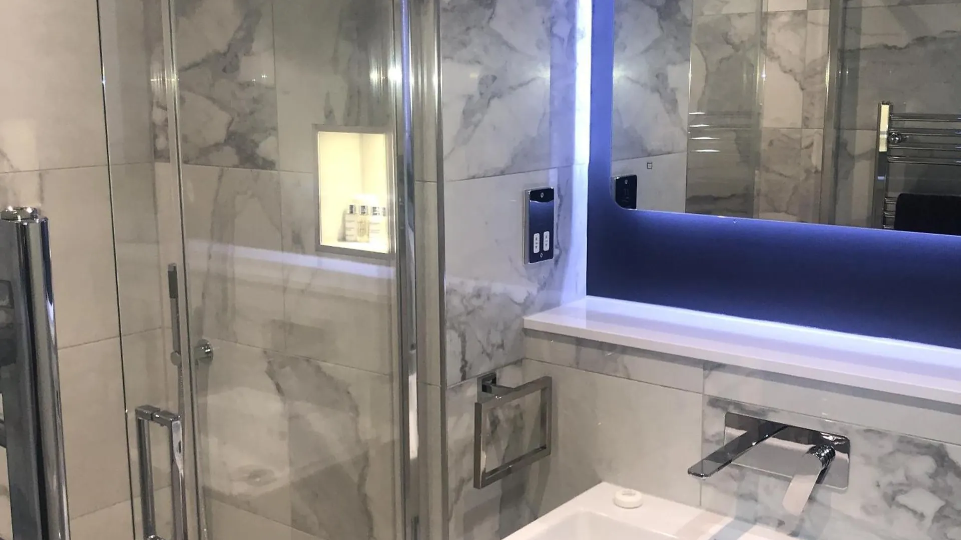 ****  The Lane Hotel Эдинбург Великобритания