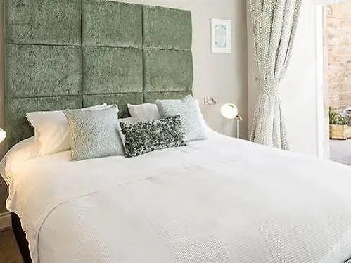 The Lane Hotel Эдинбург Великобритания